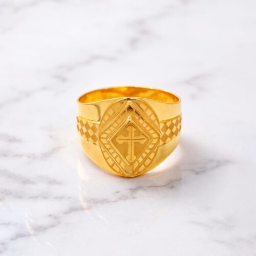 Experience Luxury with a Signature 21K Gold Men Ring