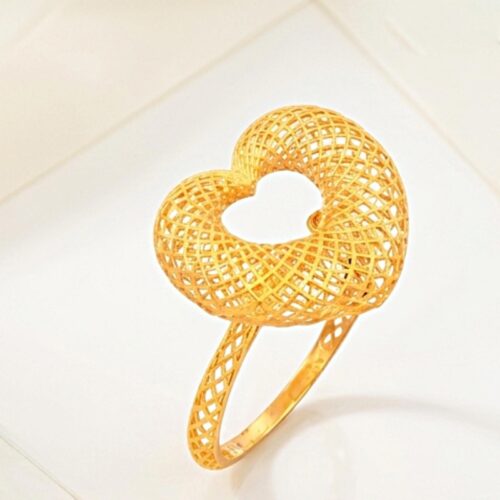 Effortless Elegance in 21K Gold Rings Exclusively by Bafleh Jewellery