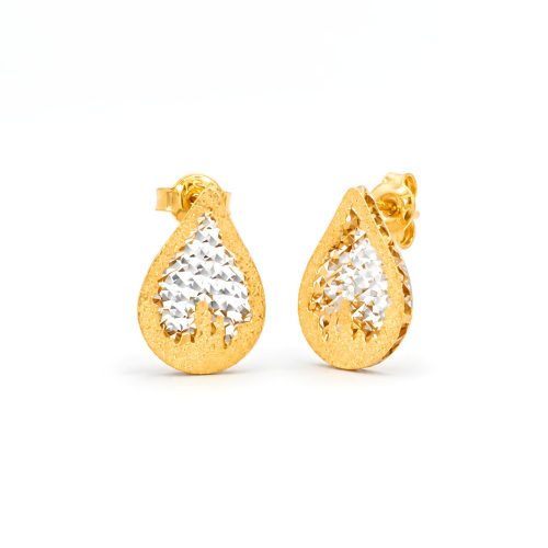 Timeless Elegance: Discover Our 18k Gold Earring Stud
