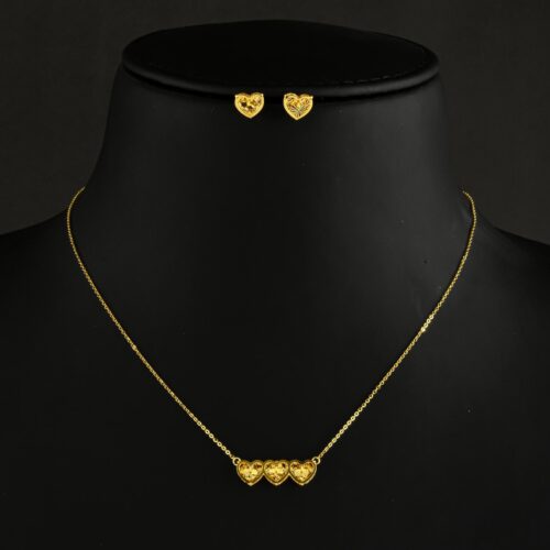 Everyday Elegance in 22kt Gold ? Discover Bafleh Jewellery?s Gracefully Lightweight Necklace Set