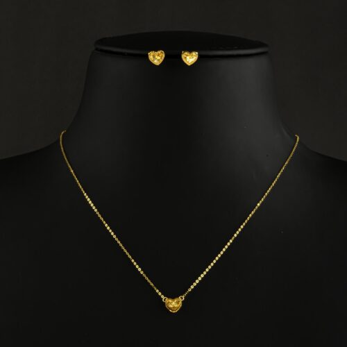 Adorn Yourself in the Lightest Touch of Pure Gold with Bafleh?s Delicately Designed 22kt Necklace Set