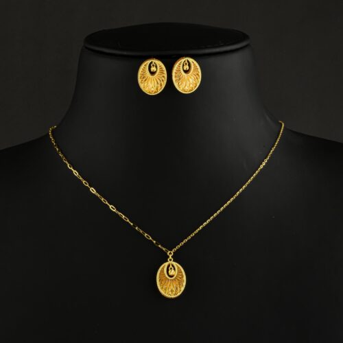Celebrate Every Moment in Pure Gold ? Bafleh?s Lightweight 22kt Necklace Set for Women Who Love Refined Elegance