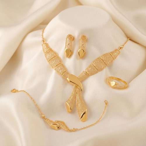 Gifting Made Luxurious: 21K Gold Necklace Sets