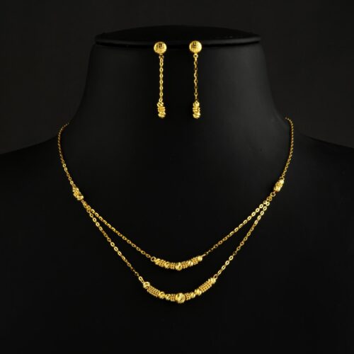 Step Into the World of Classic Luxury with Our Featherlight 22kt Gold Necklace Set by Bafleh