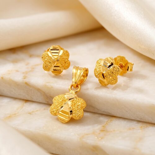 Bafleh Jewellery 21K Gold Bumblebee Inspired Pendant and Earring Daily Wear Set