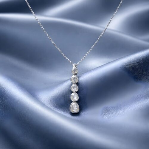 Celebrate This Ramadan with 50% OFF on Exquisite 18K White Gold Diamond Necklaces Only at Bafleh Jewellery