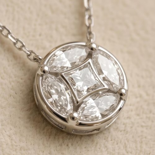 Luxury 18K White Gold Round Diamond Pendant with Authentic IDT Certification