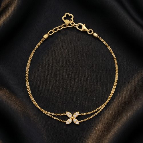 Bloom in Style: Yellow Gold Flower-Shaped Diamond Bracelet