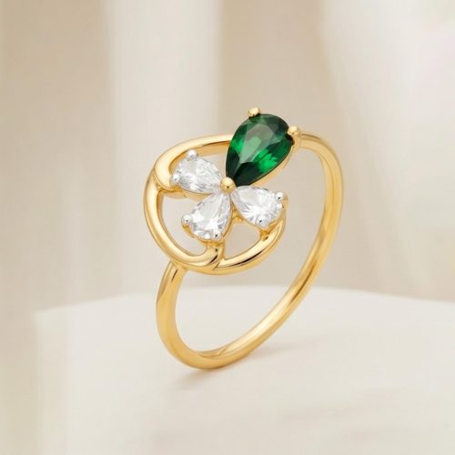 18K Yellow Gold Fine Jewellery Ring with Natural Emerald Stone and Sparkling Diamonds