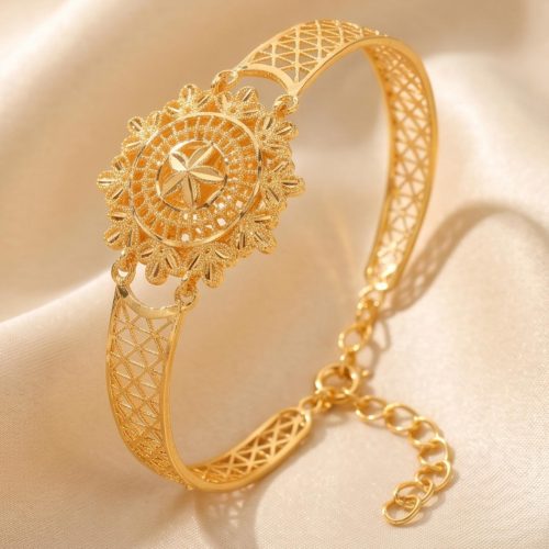 Crafted in Purity: Handcrafted 22kt Gold Bangles for the Modern Woman