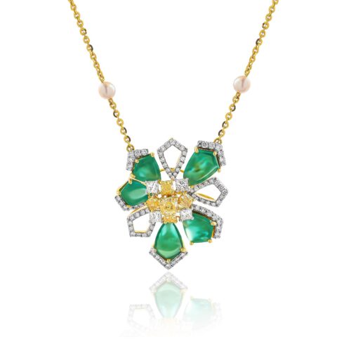 🛍️ Eid Elegance Unwrapped – Free Gold with Every Diamond Necklace!