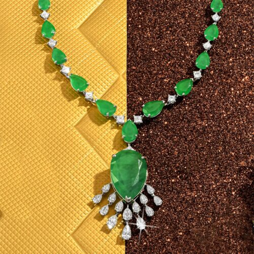 💎 Dazzle This Eid – Free Gold Coin & Earrings with Diamond Necklace!