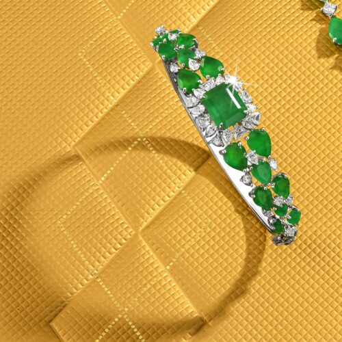 💛 Gift of Elegance – Free Gold Coin & Earrings on Diamond Bangle Purchase
