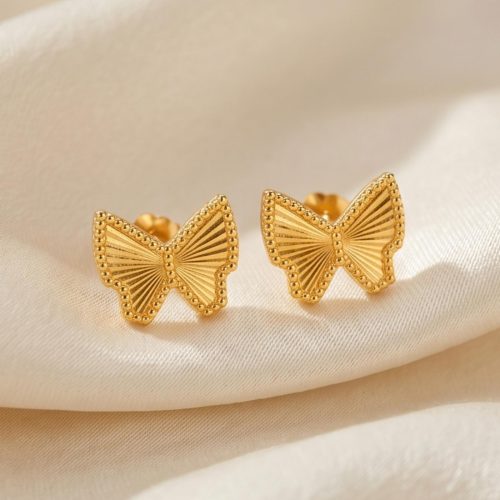 Celebrate tradition with a contemporary twist through 22K gold earrings by Bafleh Jewellery