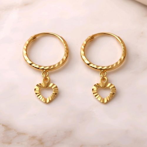 22kt Gold Earrings for the Perfect Drop of Glamour