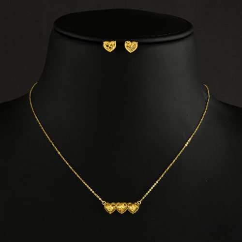 Everyday Elegance in 22kt Gold : Discover Bafleh Jewellery's Gracefully Lightweight Necklace Set
