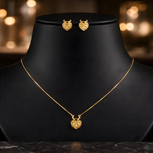 Inspired by Tradition, Perfected for Comfort : Lightweight 22kt Gold Necklace Set by Bafleh for Graceful Occasions