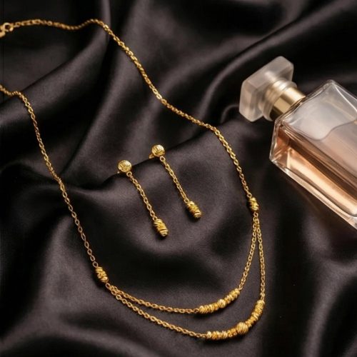 Step Into the World of Classic Luxury with Our Featherlight 22kt Gold Necklace Set by Bafleh