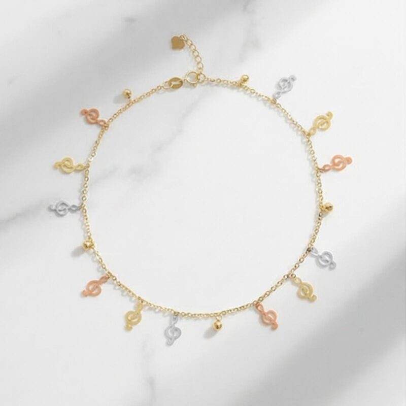 Where Elegance Meets Tradition Stunning 18K Gold Anklets for Every Occasion