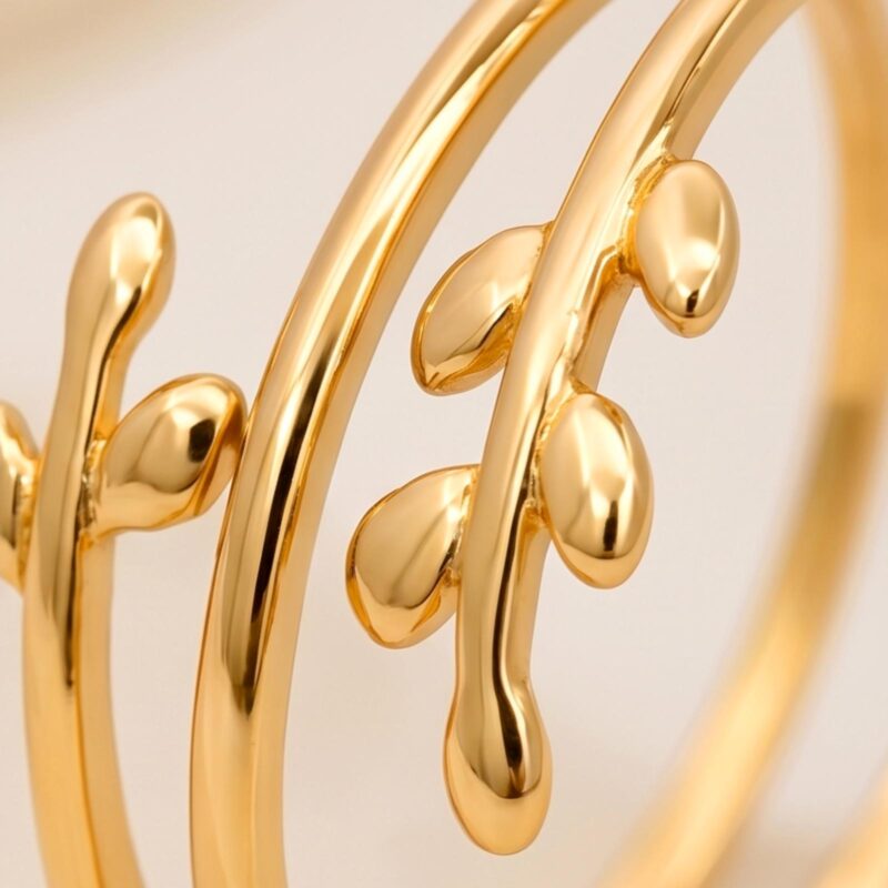 Alternative view of 18K Gold Delicate Leaf Spiral Ring
