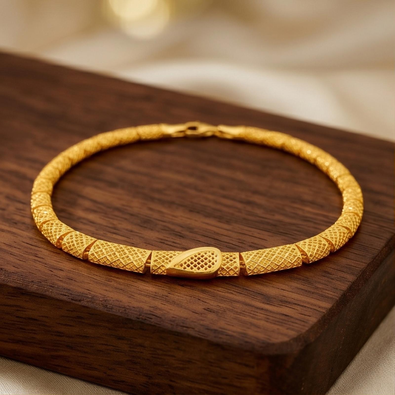 Find the ultimate expression of pure 21K gold craftsmanship designed for the modern connoisseur by Bafleh Jewellery.