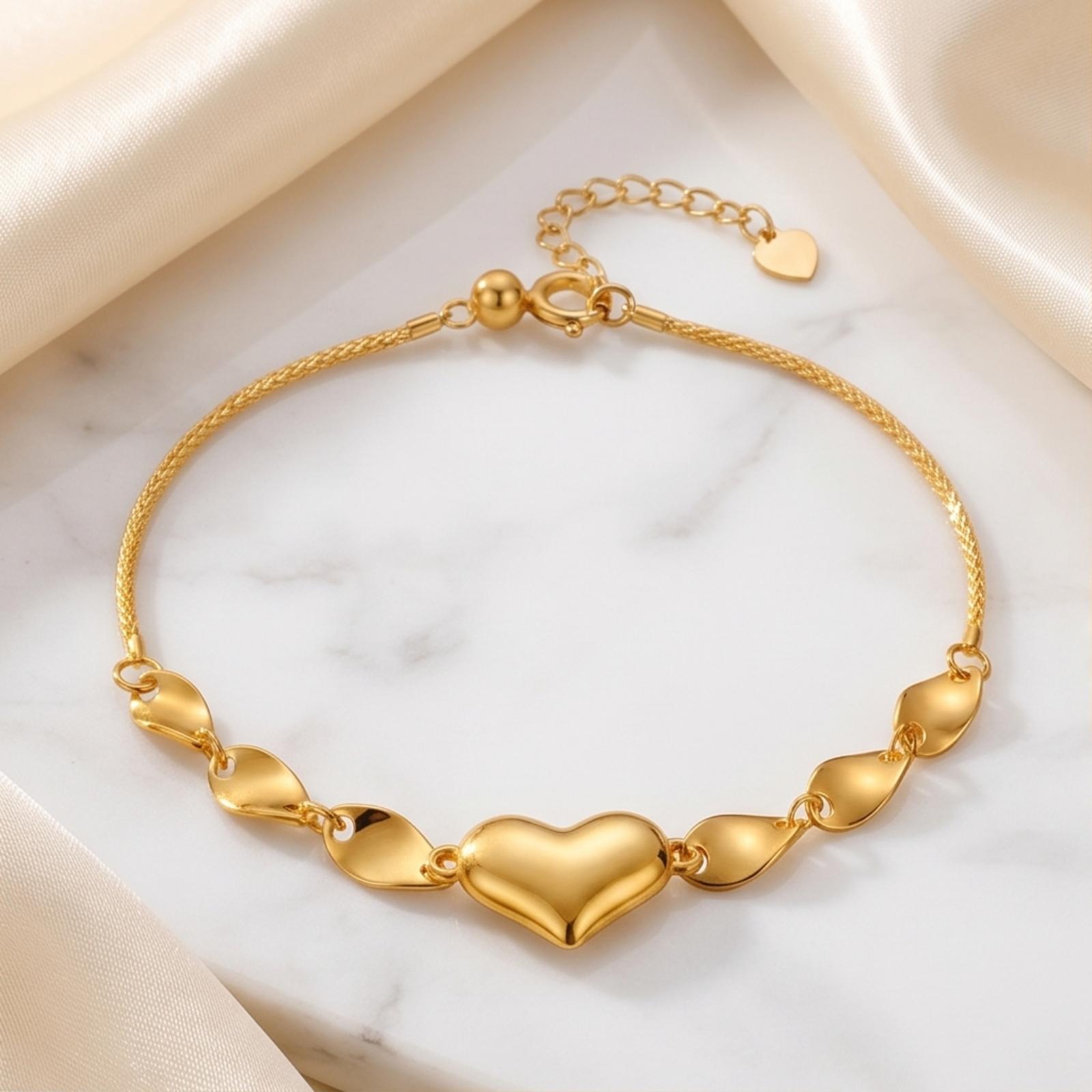 Elegant 18K Gold Polished Heart Leaf Motif Bracelet