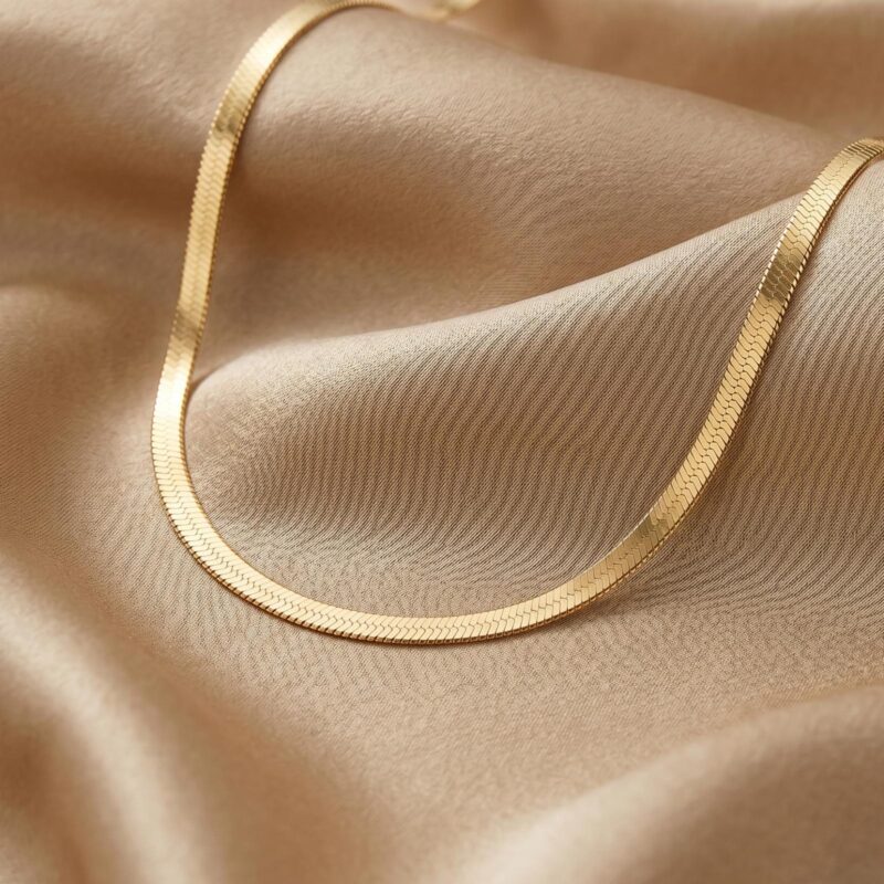 18K Yellow Gold Classic Herringbone Chain Necklace