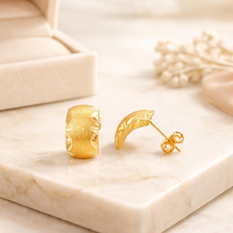 Experience the perfect blend of tradition and luxury with 22K gold earrings by Bafleh Jewellery
