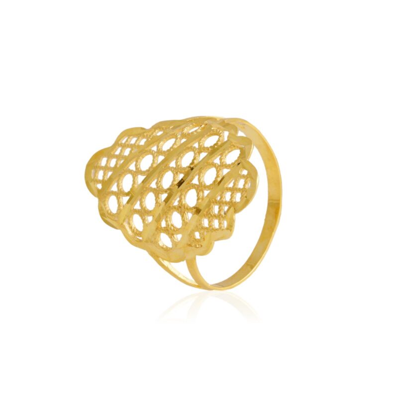 Alternative view of Maximum Sparkle in Minimal 18K Gold Ring Collections at Bafleh Jewellery