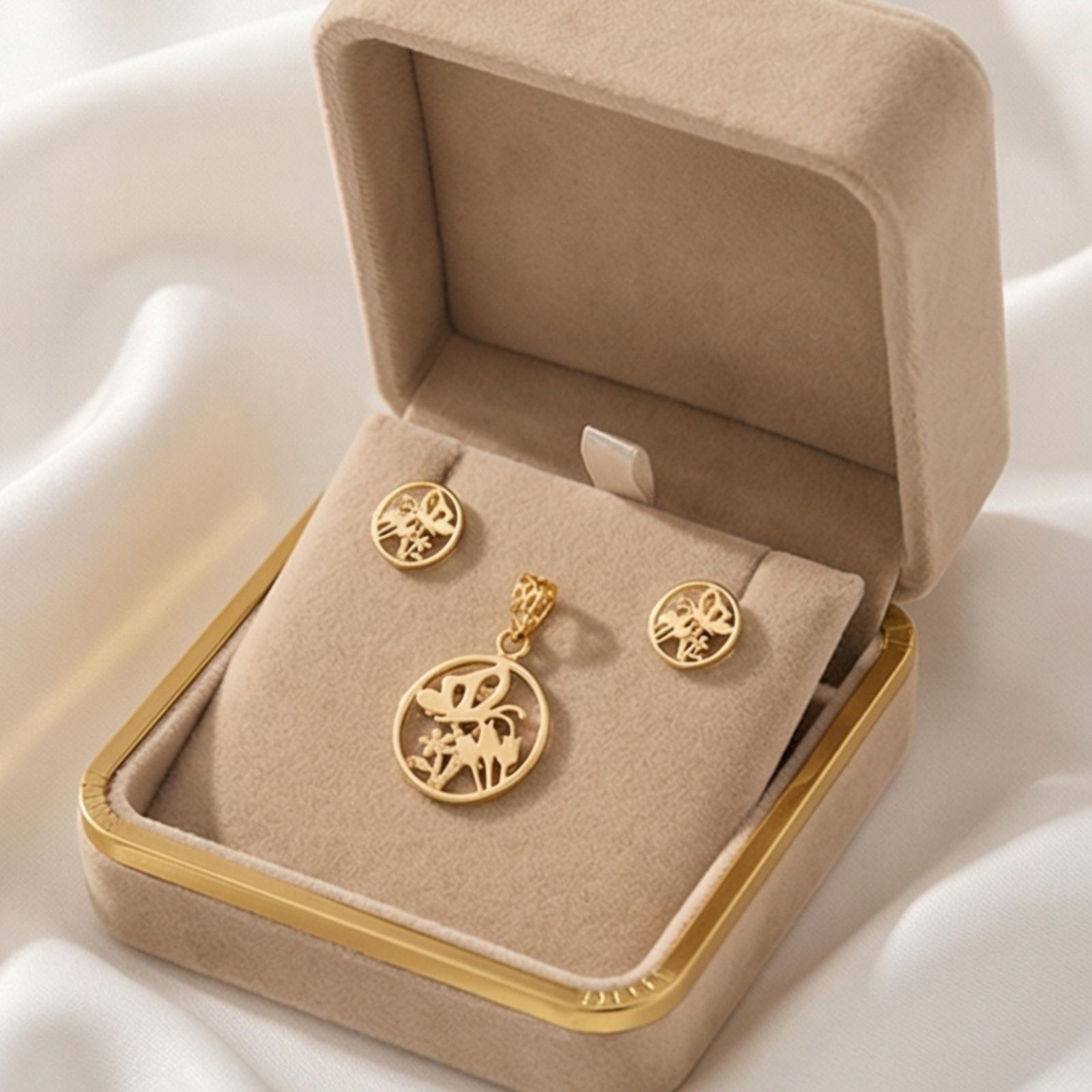 Premium Lightweight 18K Gold Pendant Set for Effortless Elegance and Comfortable Wear - Image 4