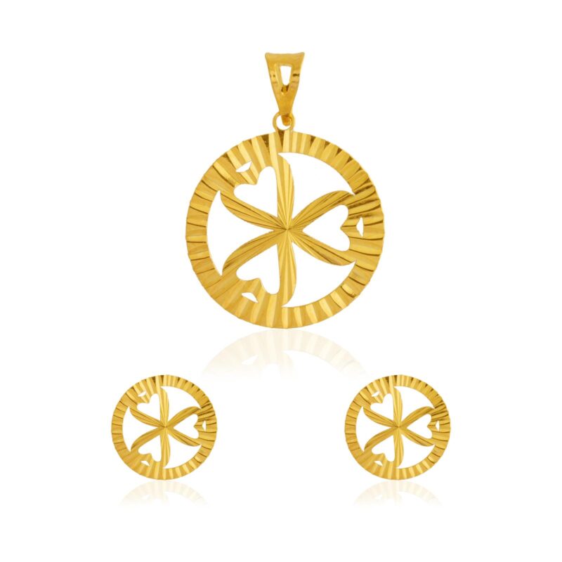 Exquisite 18K Gold Pendant Set with a Delicate Design and High-Quality Finish