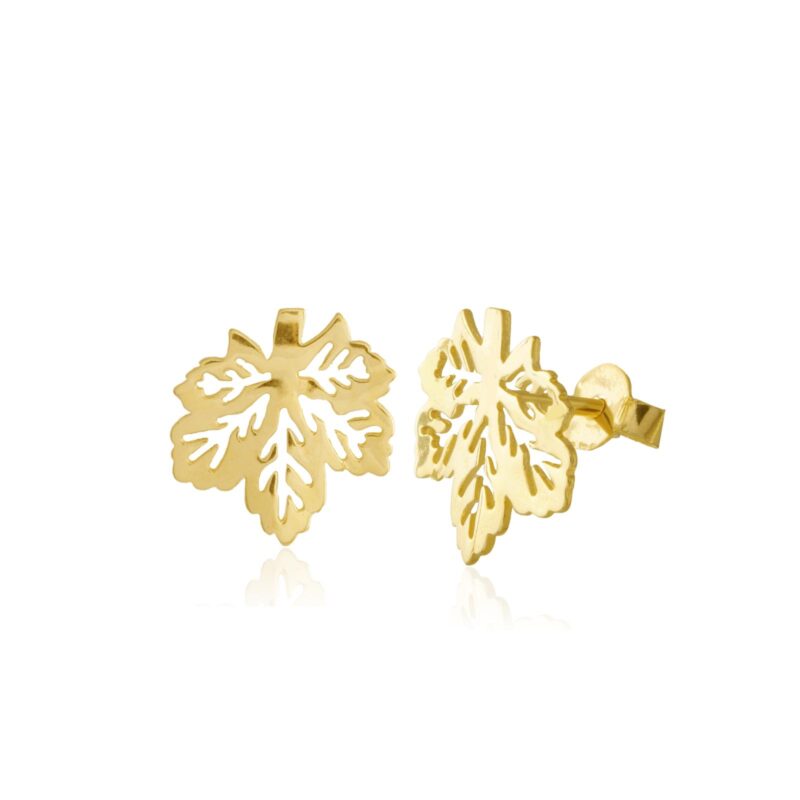 Alternative view of Sleek and Stylish 18K Gold Pendant Set Designed for a Graceful and Confident Look