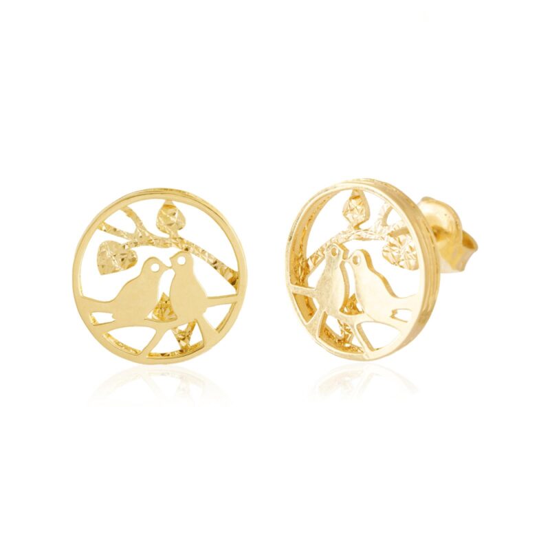 Alternative view of Timeless 18K Gold Pendant Set Offering Classic Style with a Contemporary Touch