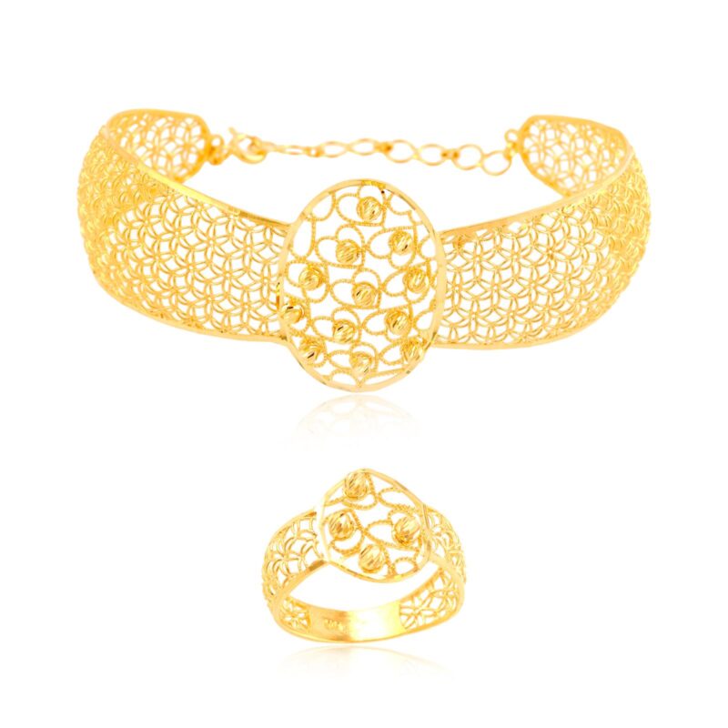 22kt Gold Bangle Set Designed to Mesmerize