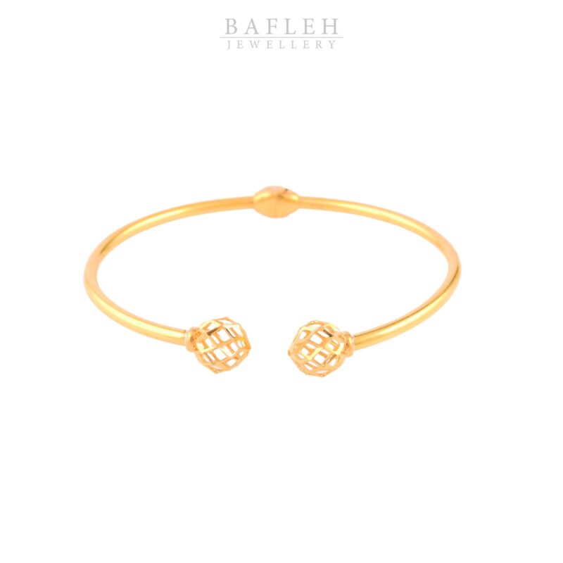 Elevate Your Style with our Exquisite 22kt Gold Bangle!