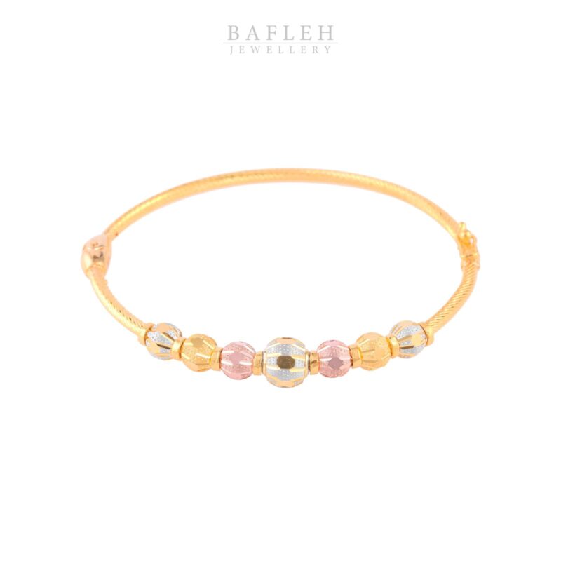Gleaming in 22kt Gold - A Must-Have Bangle for Your Collection!