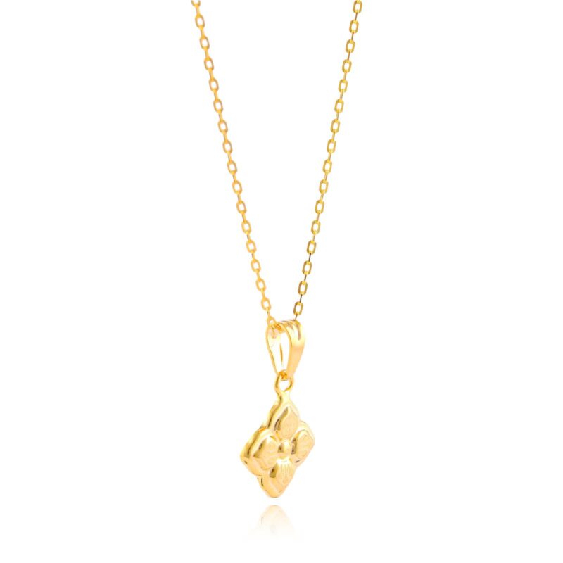 Alternative view of Discover the Charms of 21kt Gold Necklaces