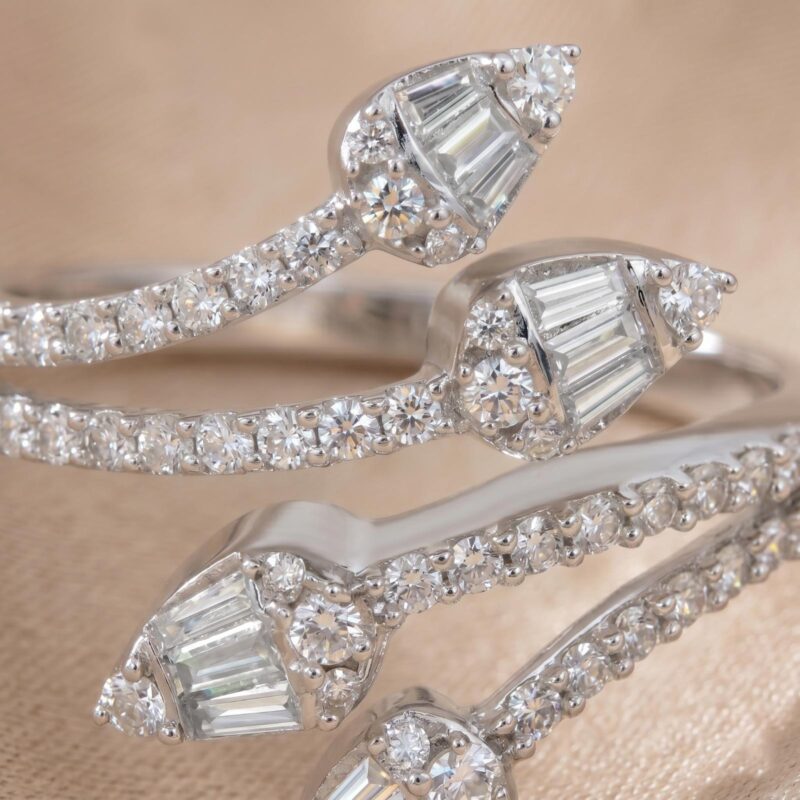 Alternative view of Exquisite Diamond Rings That Sparkle Brighter