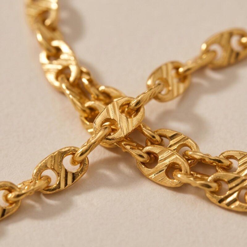 Alternative view of Elegant 22kt Gold Chain: Radiating Opulence and Grace in Every Link