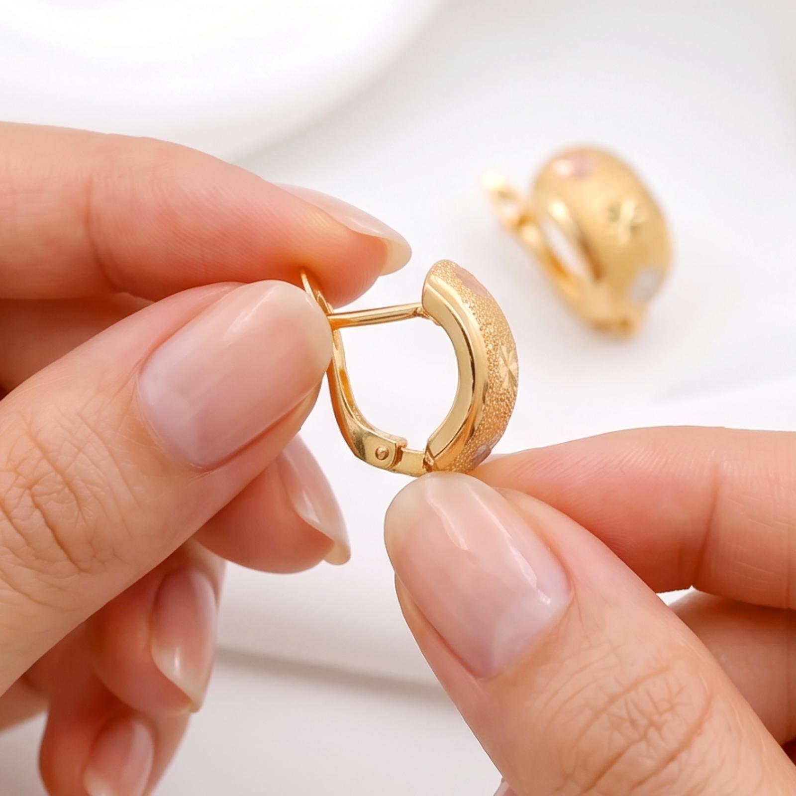 Gorgeous 21k Gold Earrings for Special Moments - Image 3