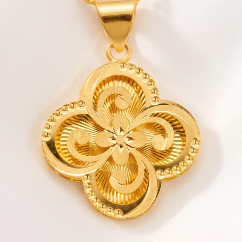 Alternative view of Elegant Flower Shape 21K Gold Necklace Bafleh Jewellery Collection