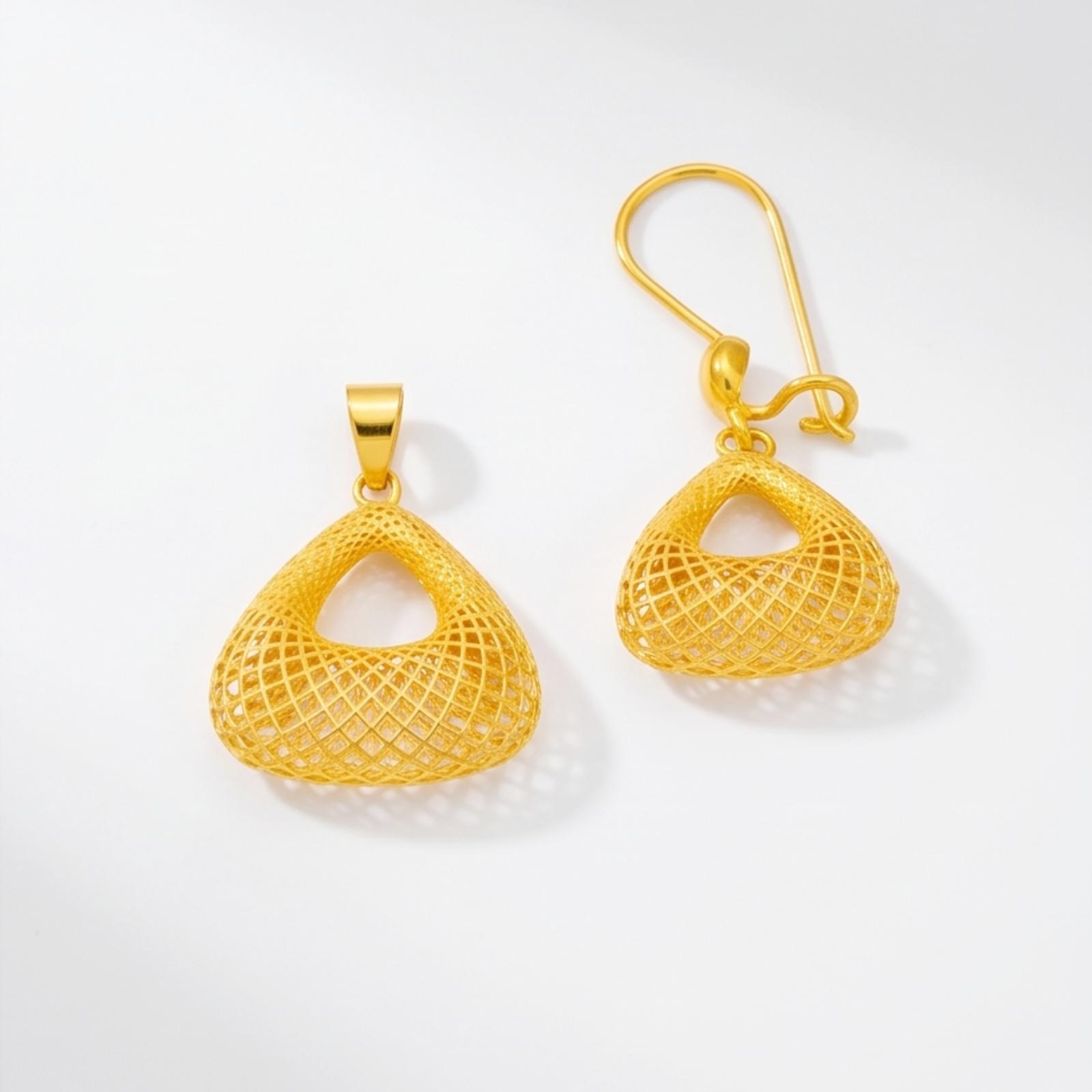 Timeless Tricolor Elegance 22K Gold Pendant Set in Rose, White & Yellow Gold - Image 4