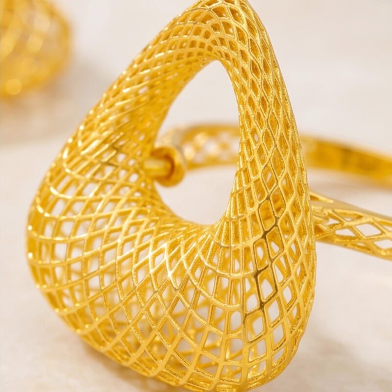Alternative view of Timeless Tricolor Elegance 22K Gold Pendant Set in Rose, White & Yellow Gold