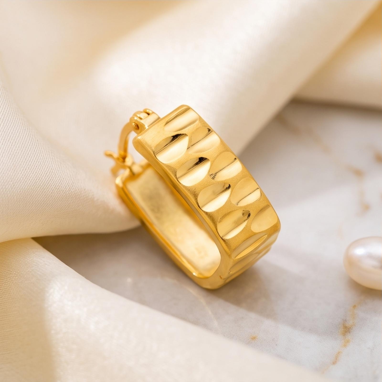 Refined Gold, Effortless Grace ? Your Daily Office Earrings in 21K - Image 5