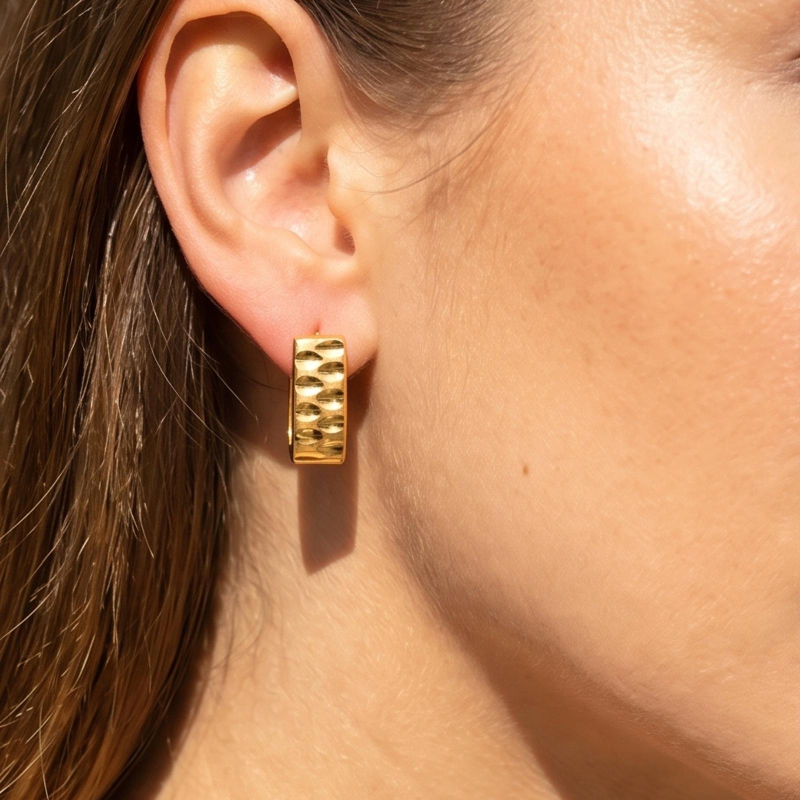 Refined Gold, Effortless Grace ? Your Daily Office Earrings in 21K - Image 3