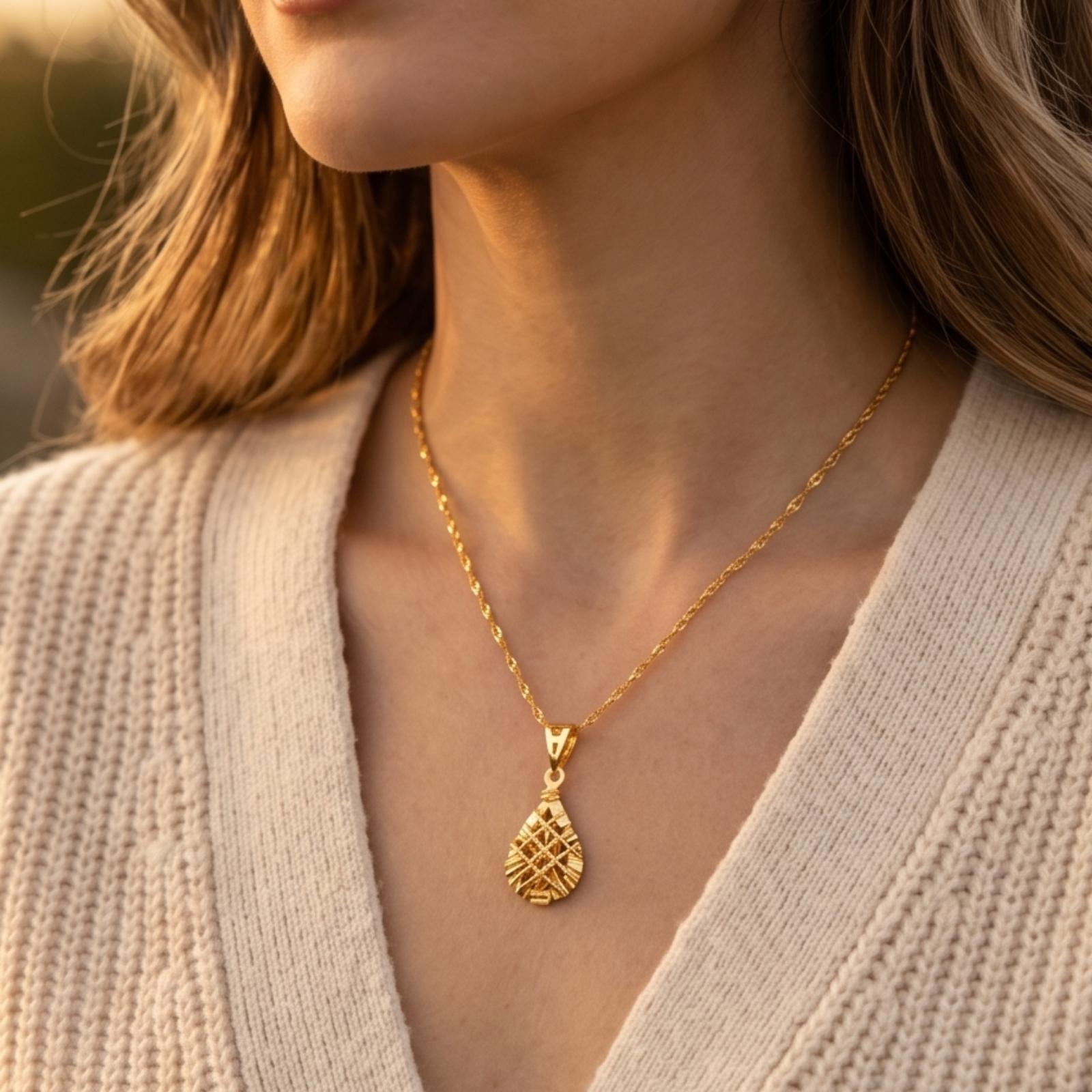 Embrace the Elegance of Nature with This Radiant 22K Gold Necklace - Image 4