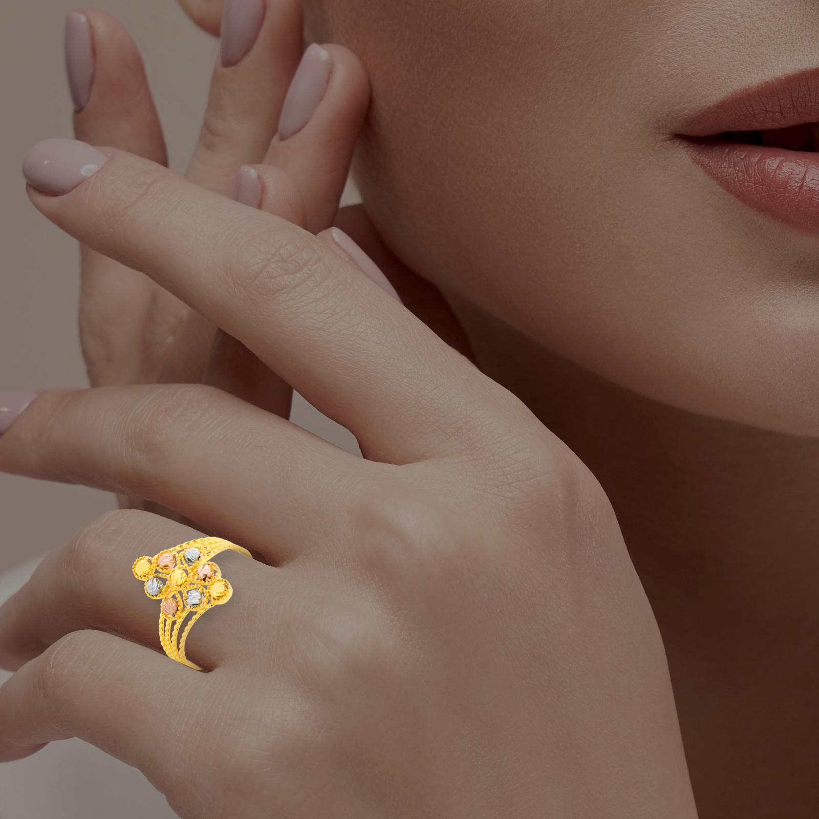 An Icon of Luxury in 21K 3 Tone Gold Ring - Image 3