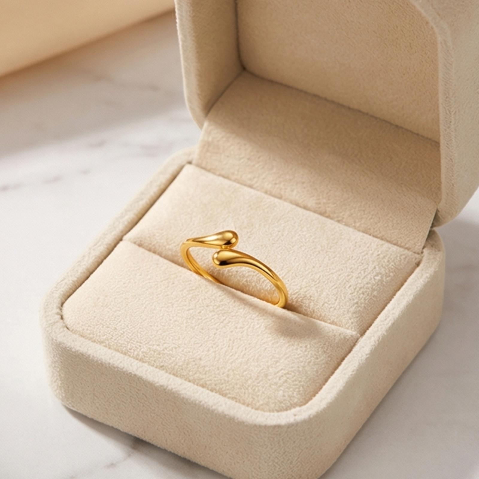 Artistic 22K Gold Rings for Modern Elegance - Image 4