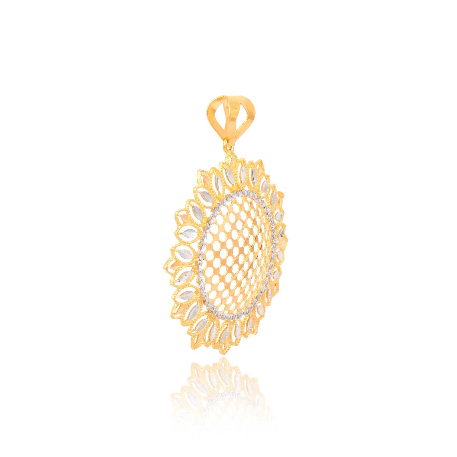 Exquisite 22kt Gold Pendant Sets for Every Occasion - Image 3