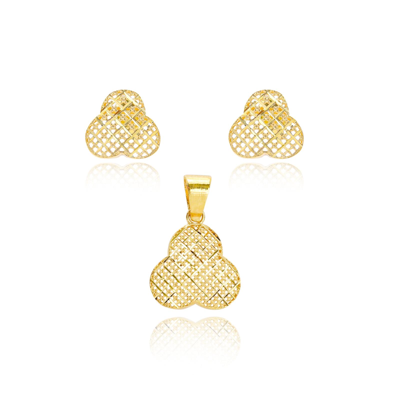 Modern 18K Gold Pendant Set Crafted with Sophisticated Elegance by Bafleh Jewellery